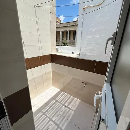 Privatunterkunft R2 Double With Shared Bathroom Sliema